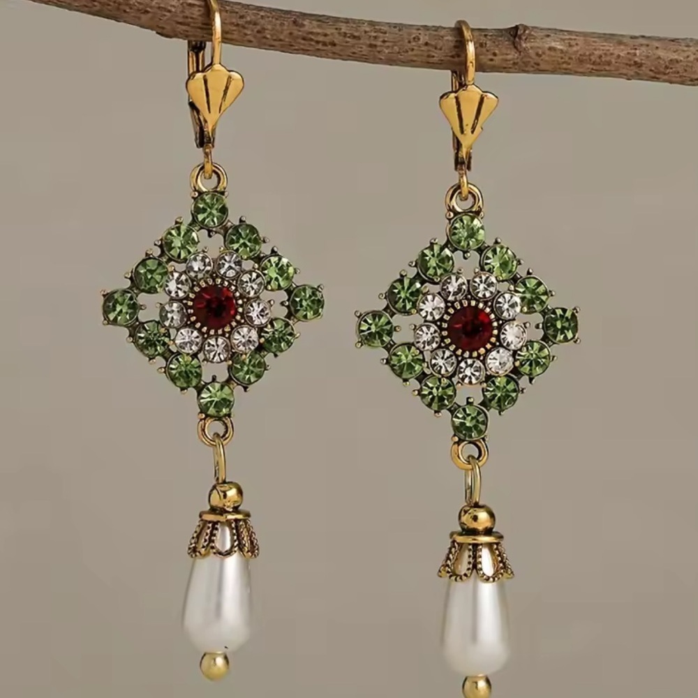 Vintage Gold and Green Dangle Earrings